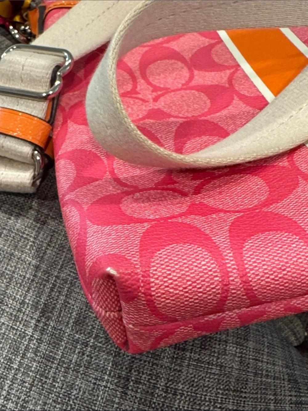 Coach Bag Signature Pink Orange Stripe Swingpack Crossbody - Picture 15 of 17